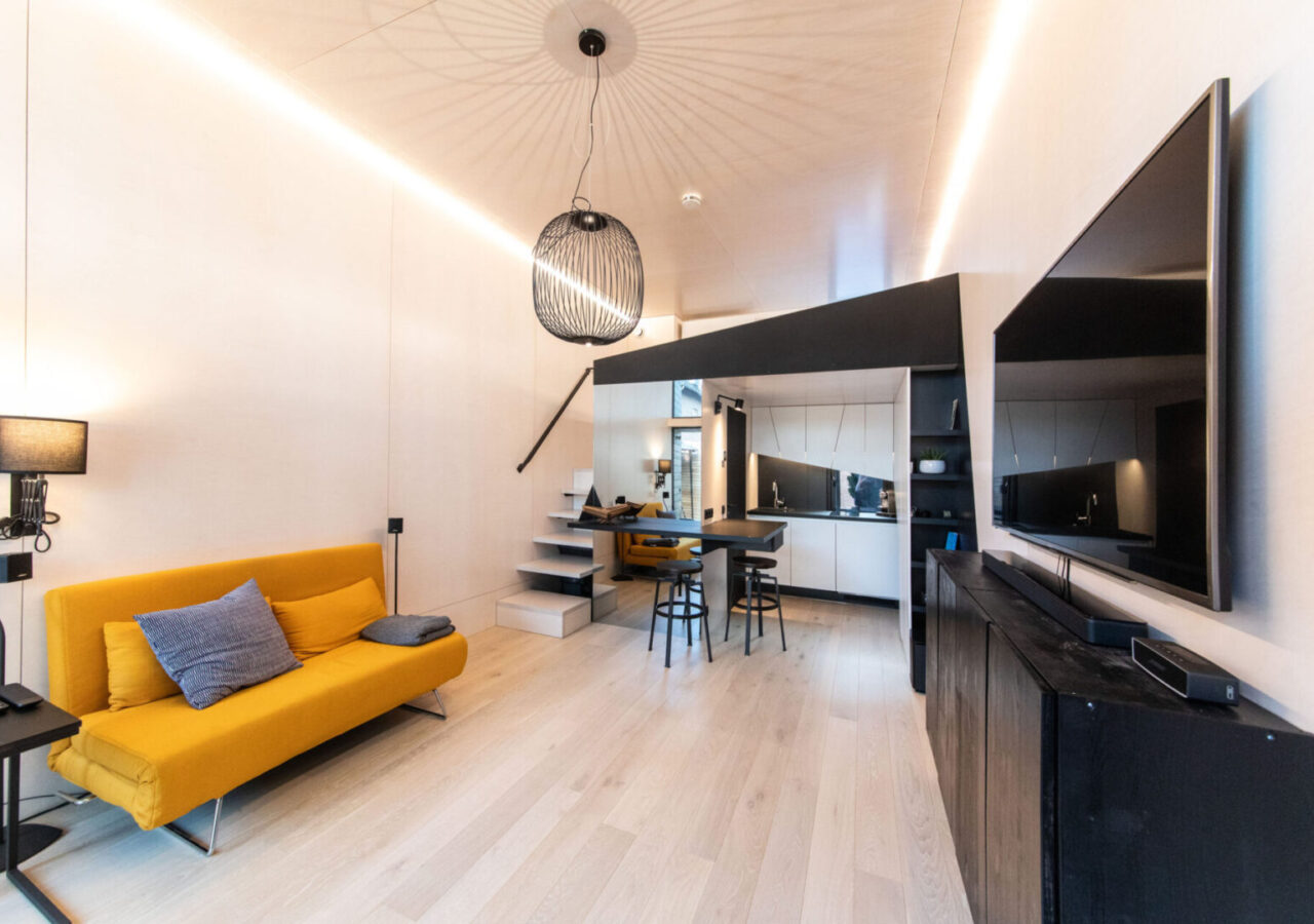 KODA Loft living area and kitchen_Photo_by_Falco_Peters